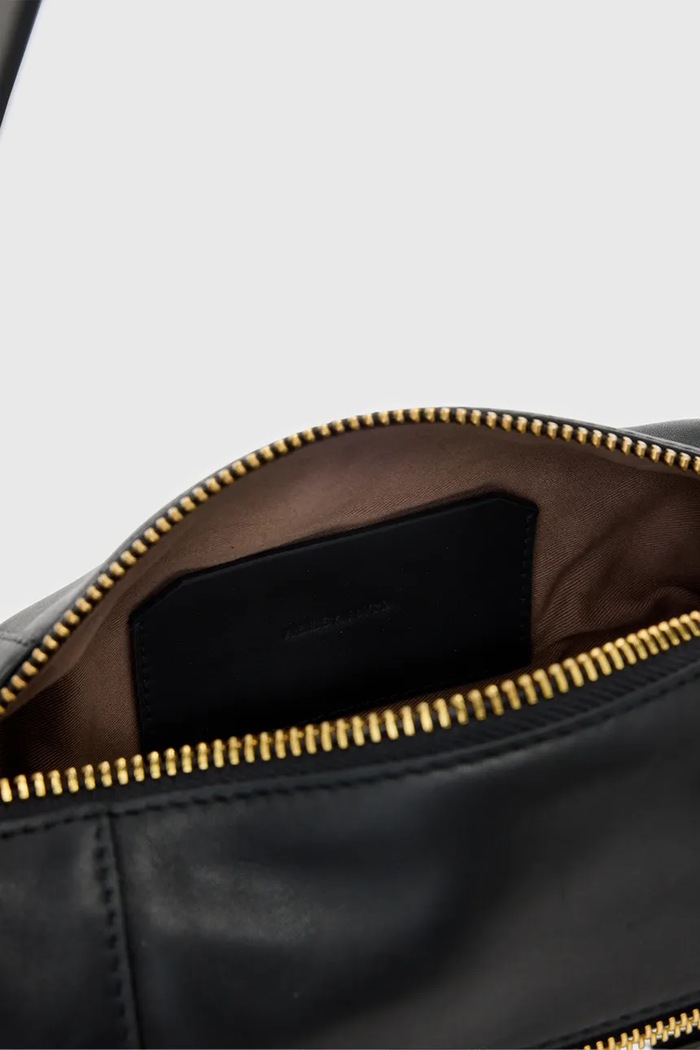 Kožená kabelka AllSaints VEGA W196XD čierna