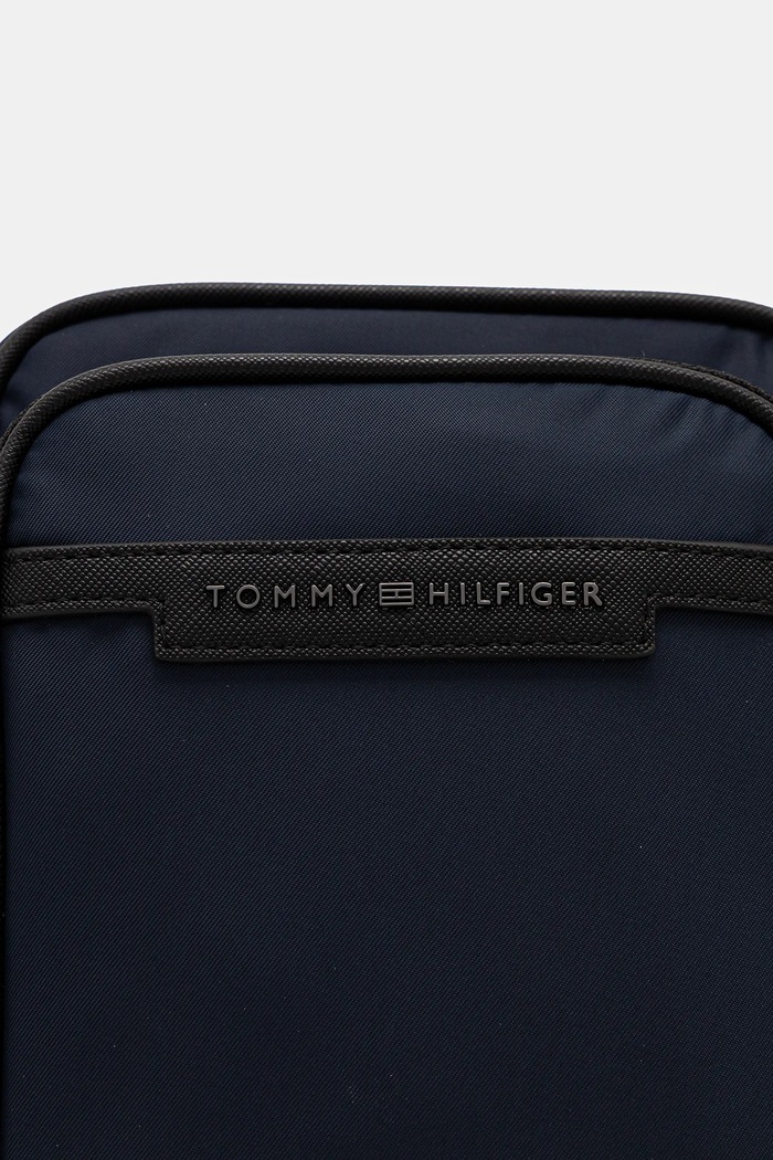 Tommy Hilfiger táska sötétkék AM0AM13465