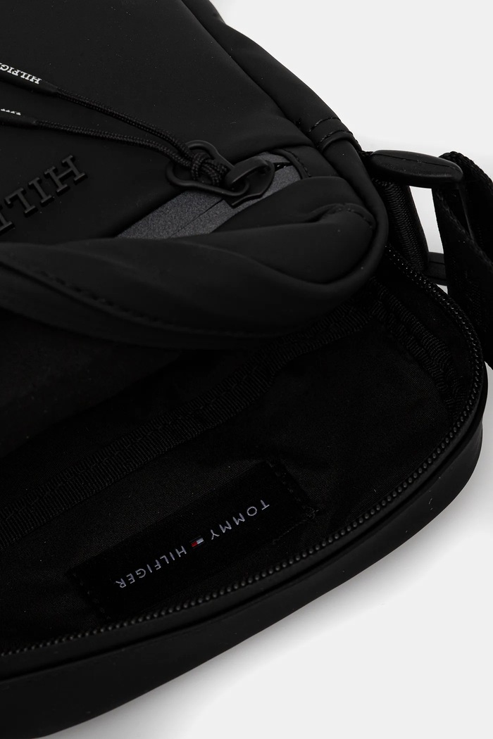 Tommy Hilfiger saszetka AM0AM13498 czarny