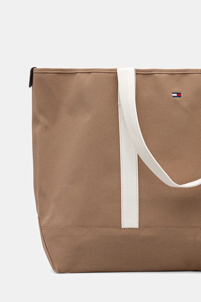 Accesorii Tommy Hilfiger geantă 57 x 38 x 15 cm AM0AM13557 maro