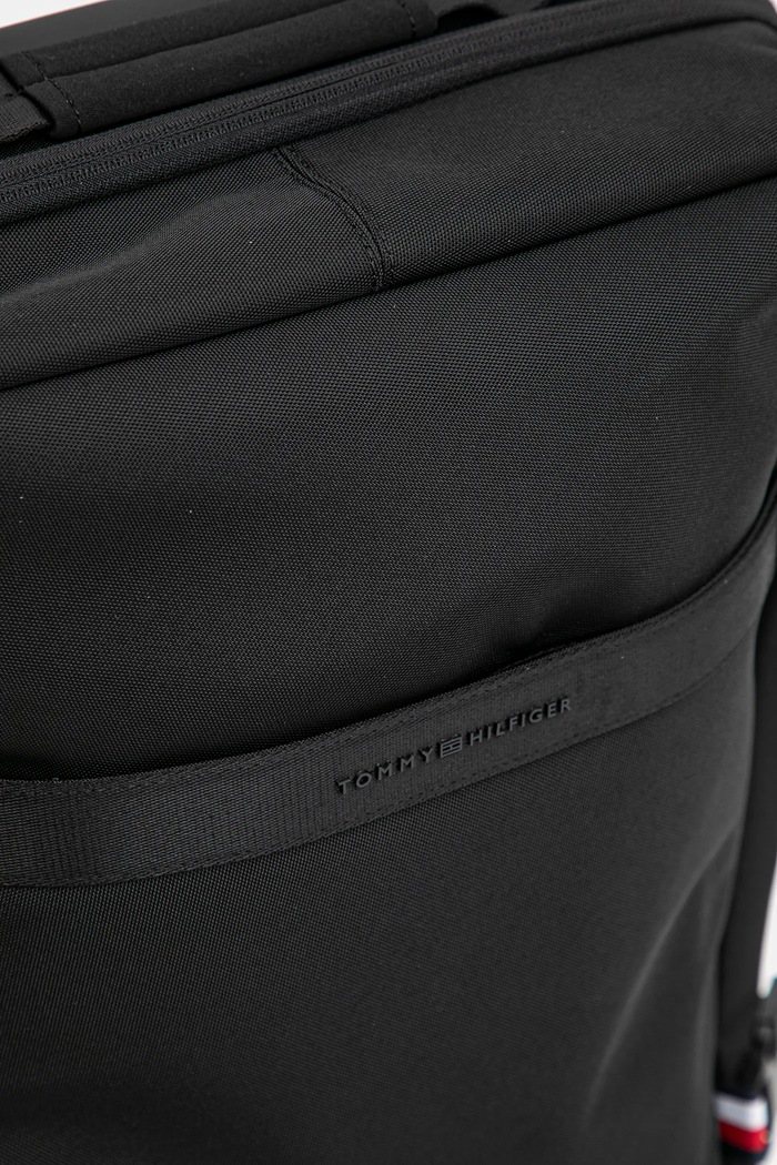 Kufr Tommy Hilfiger černá AM0AM13474