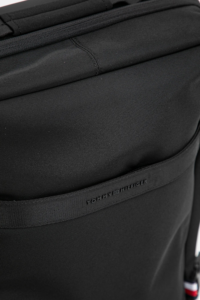 Kufr Tommy Hilfiger černá AM0AM13474