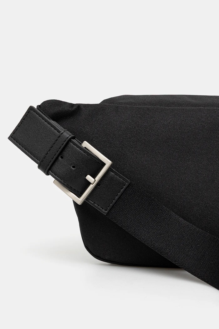 Αξεσουάρ Τσάντα φάκελος Calvin Klein LV04D3073G μαύρο