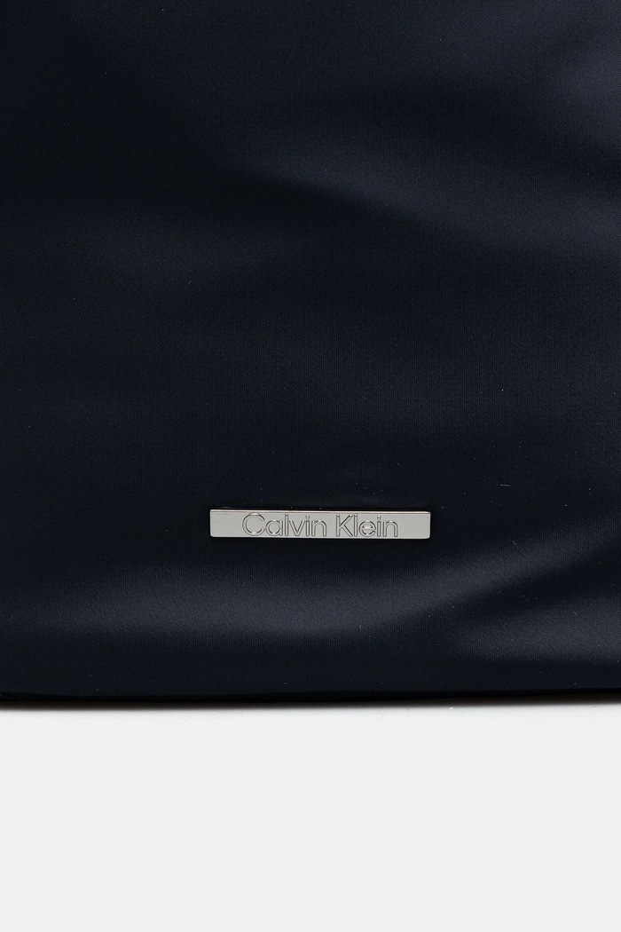 Calvin Klein saszetka granatowy LV04D3176G