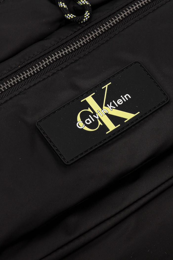 Calvin Klein czarny LV04G3147G