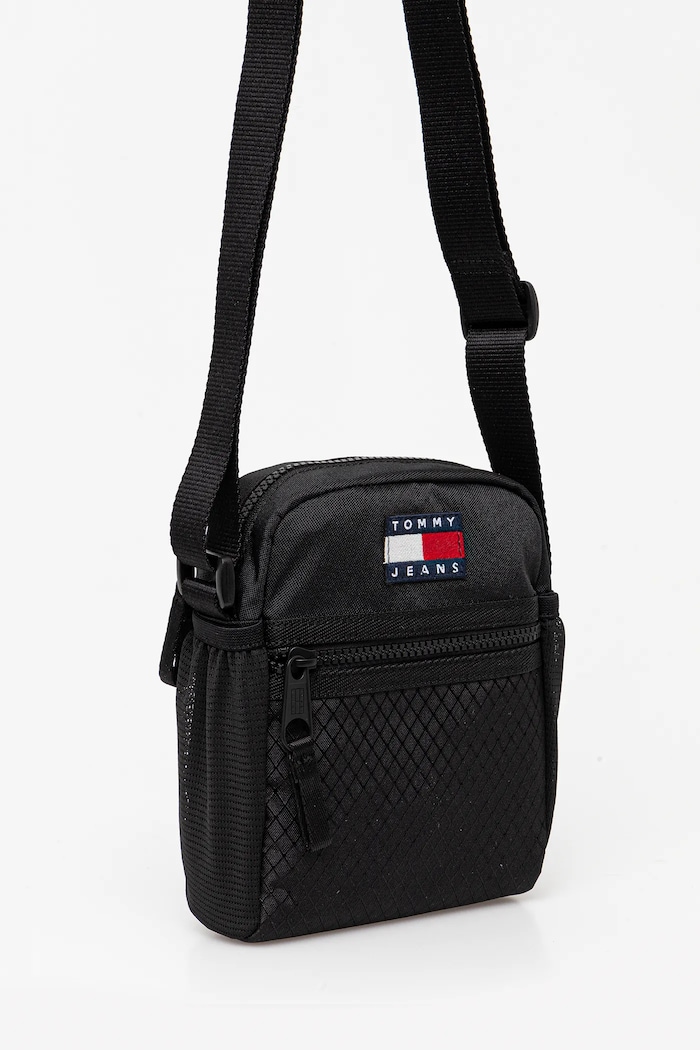 Tommy Jeans táska AM0AM13397 fekete AW25