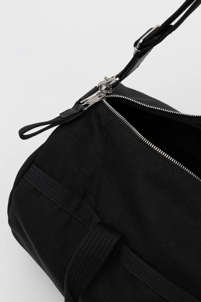 Tommy Jeans torba 46 x 27 x 27 cm AM0AM13406 czarny