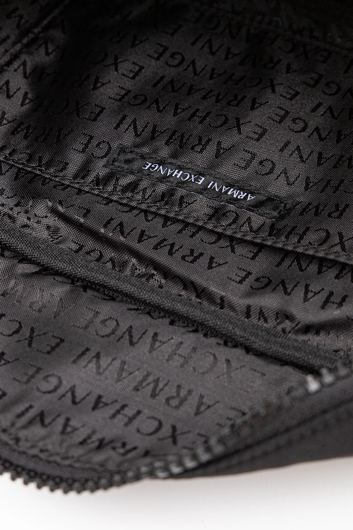 Ledvinka Armani Exchange XM001605.AF17206 černá