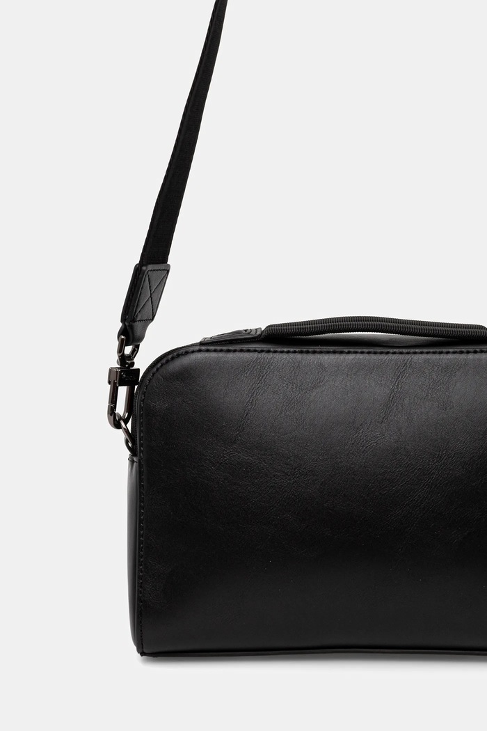 Accesorii Guess borsetă BOSTON HMBOCA.P5439 negru