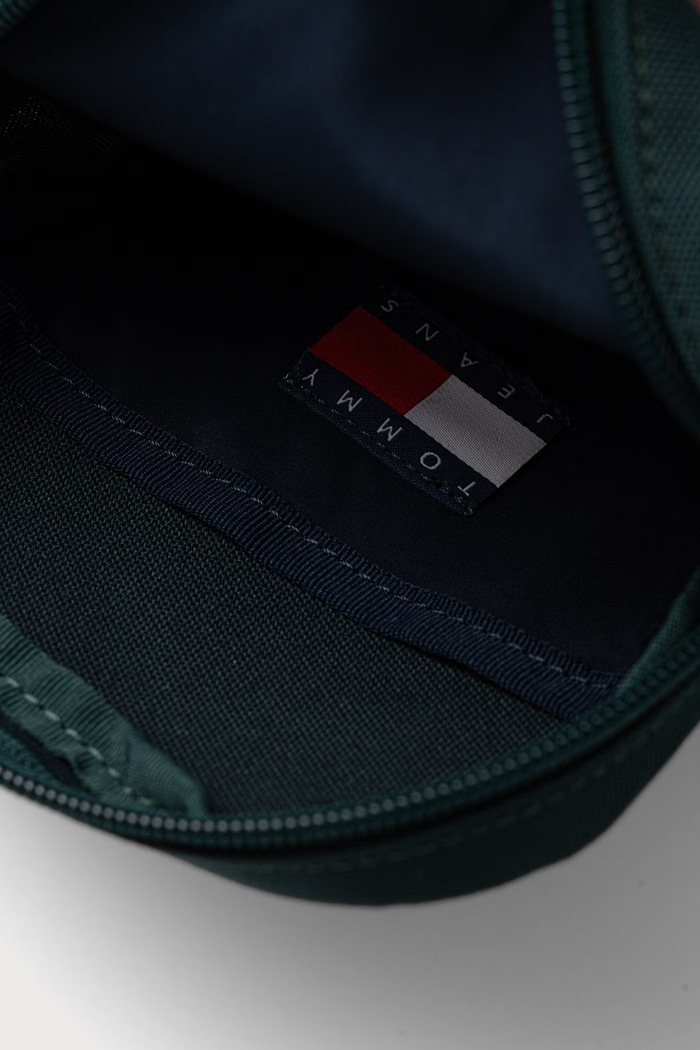 Mala torba za muškarce Tommy Jeans zelena AM0AM13710