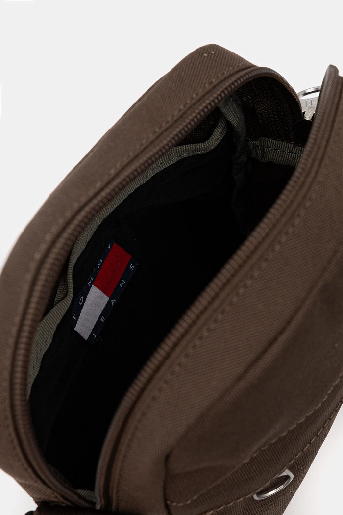 Чанта през рамо Tommy Jeans AM0AM13710 кафяв
