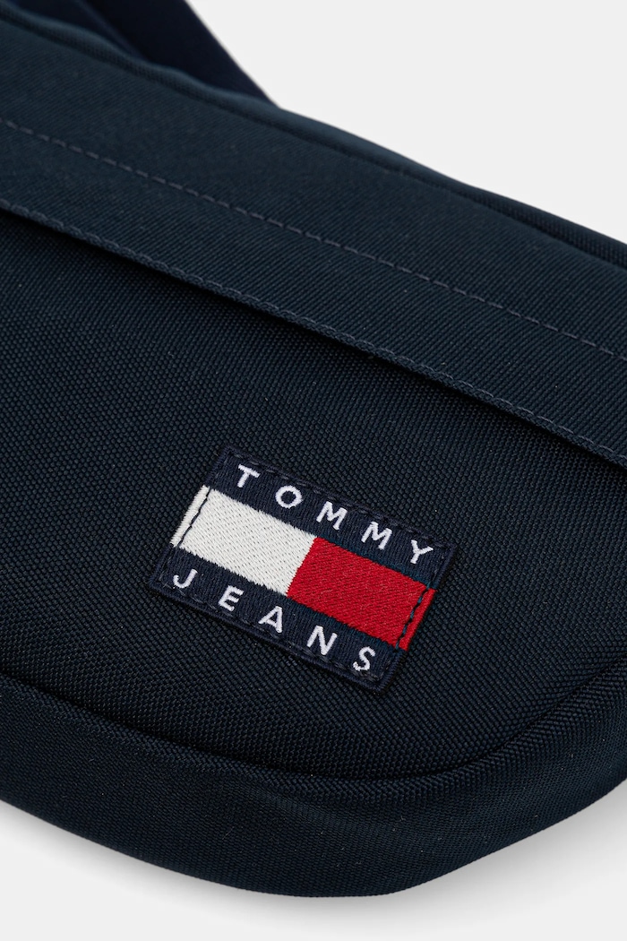 Ľadvinka Tommy Jeans tmavomodrá AM0AM13701