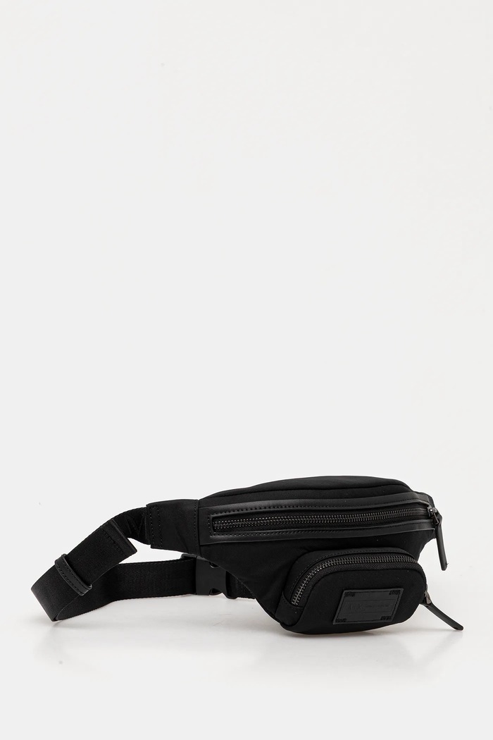 Ľadvinka Armani Exchange XM001658.AF17306 čierna AW25