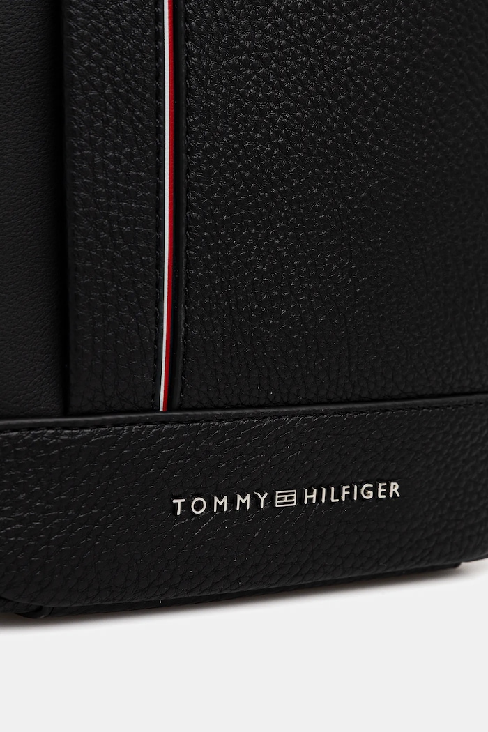 Tommy Hilfiger saszetka czarny AM0AM13633