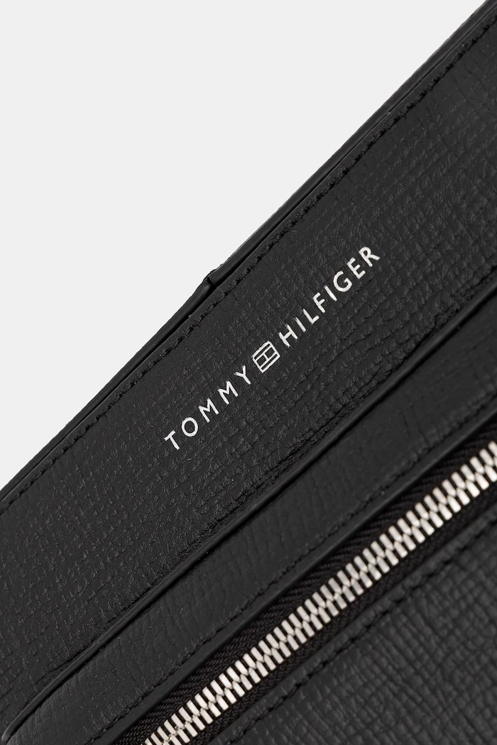 Kožená taška Tommy Hilfiger čierna AM0AM13643