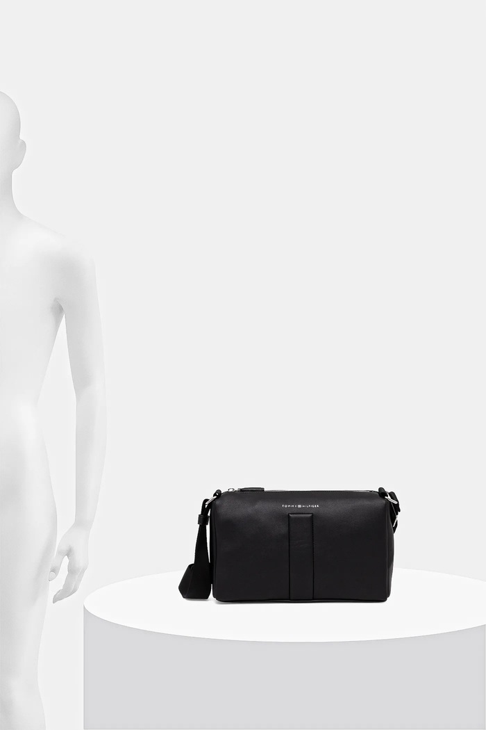Tommy Hilfiger saszetka AM0AM13656