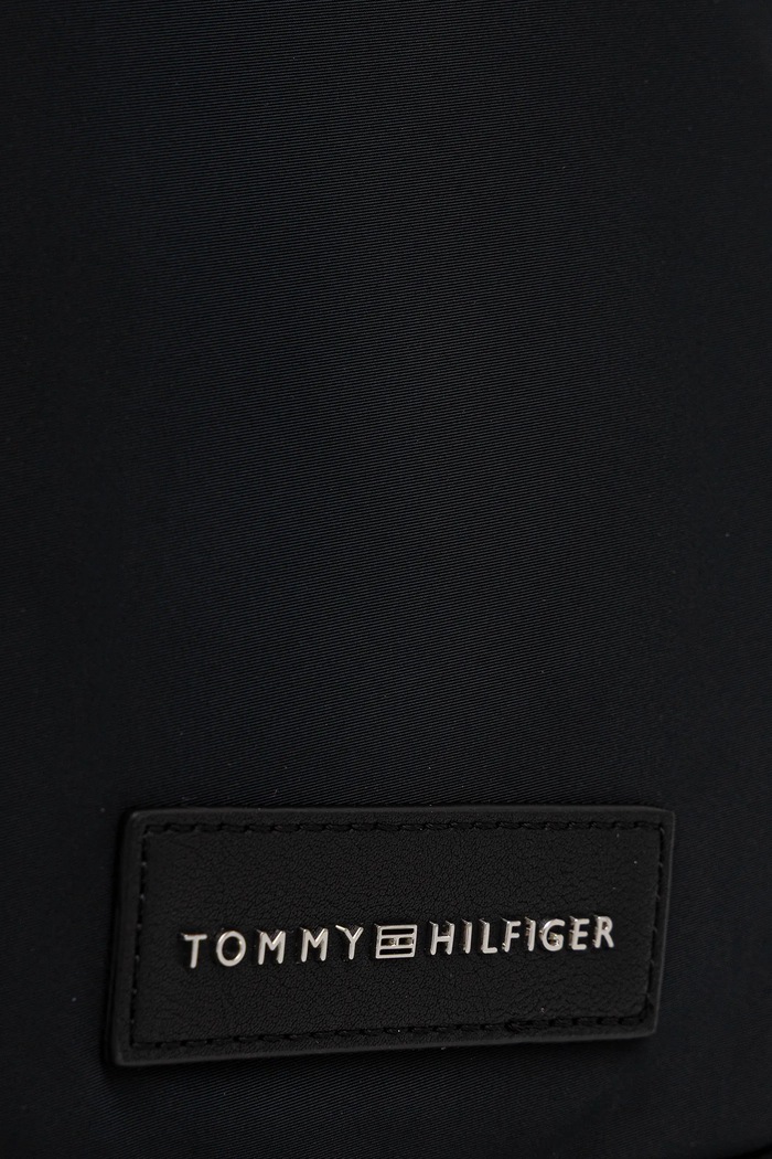 Malá taška Tommy Hilfiger čierna AM0AM13622