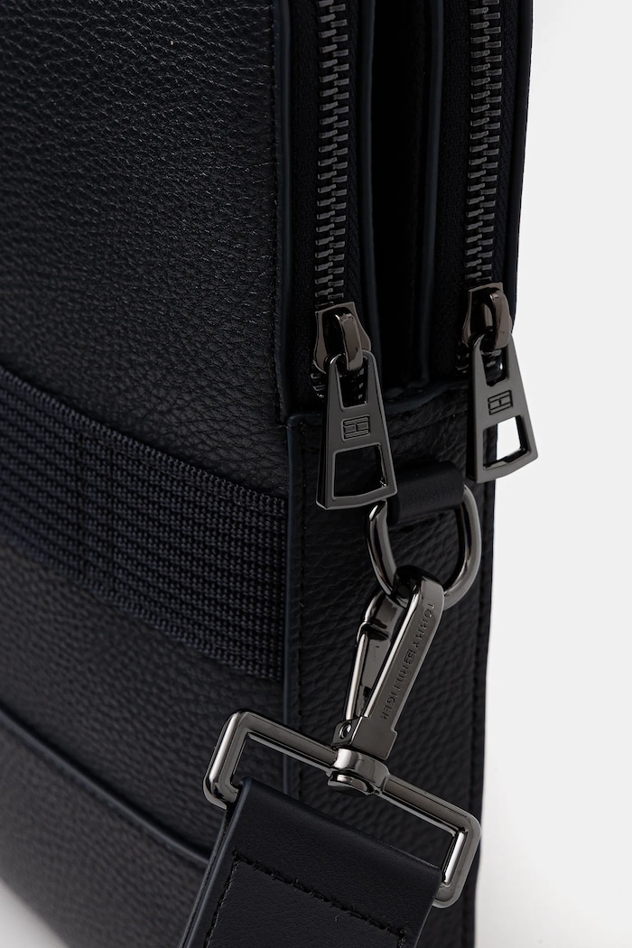 Torba za prenosnik Tommy Hilfiger mornarsko modra AM0AM13631