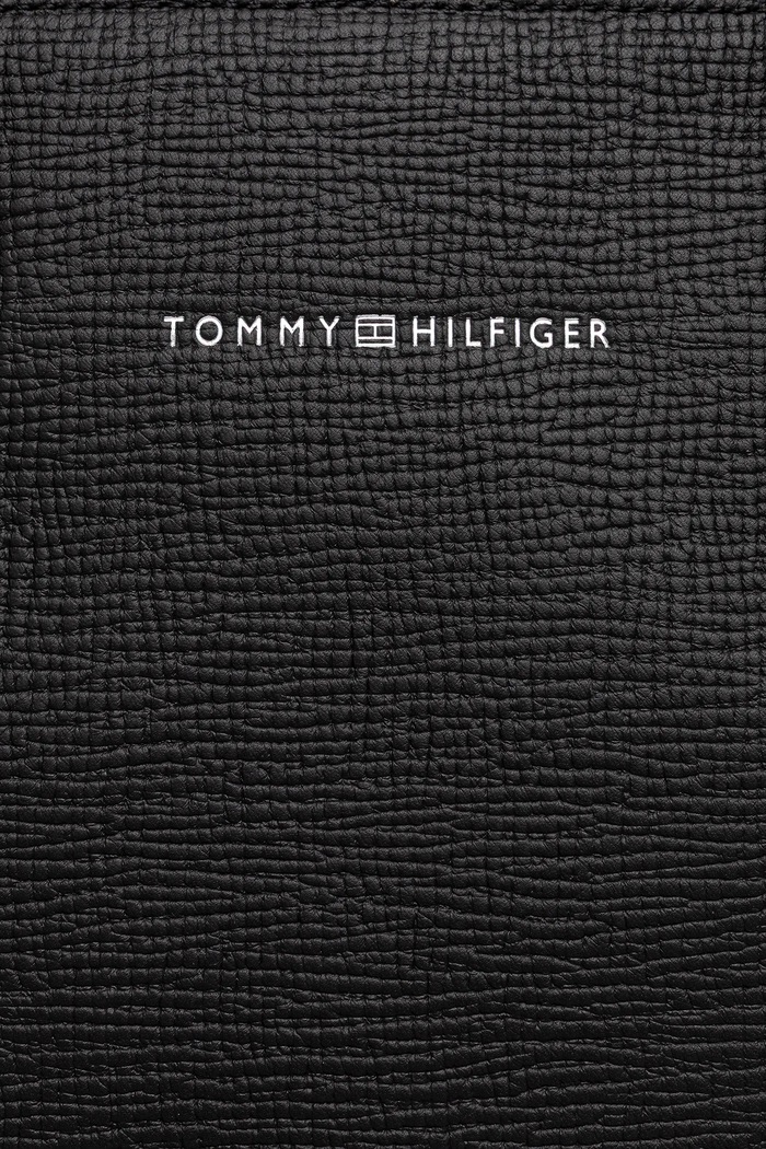 Usnjena torba za prenosnik Tommy Hilfiger 40 x 30 x 6 cm črna AM0AM13642