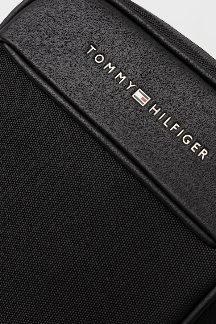 Tommy Hilfiger saszetka czarny AM0AM13624