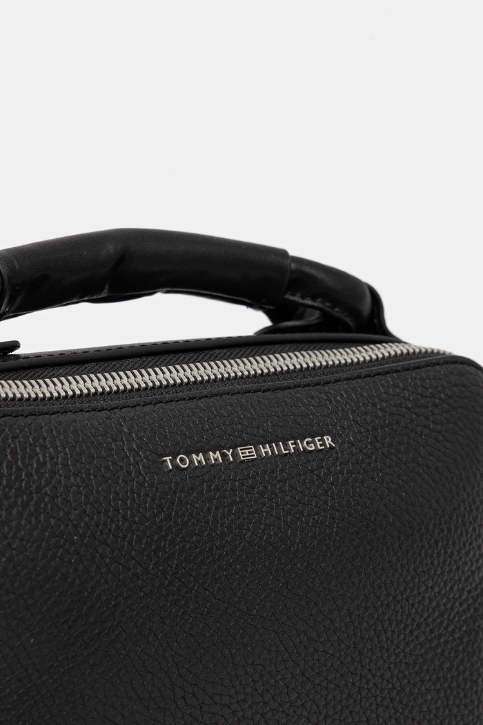 Δερμάτινο φακελάκι Tommy Hilfiger μαύρο AM0AM13653