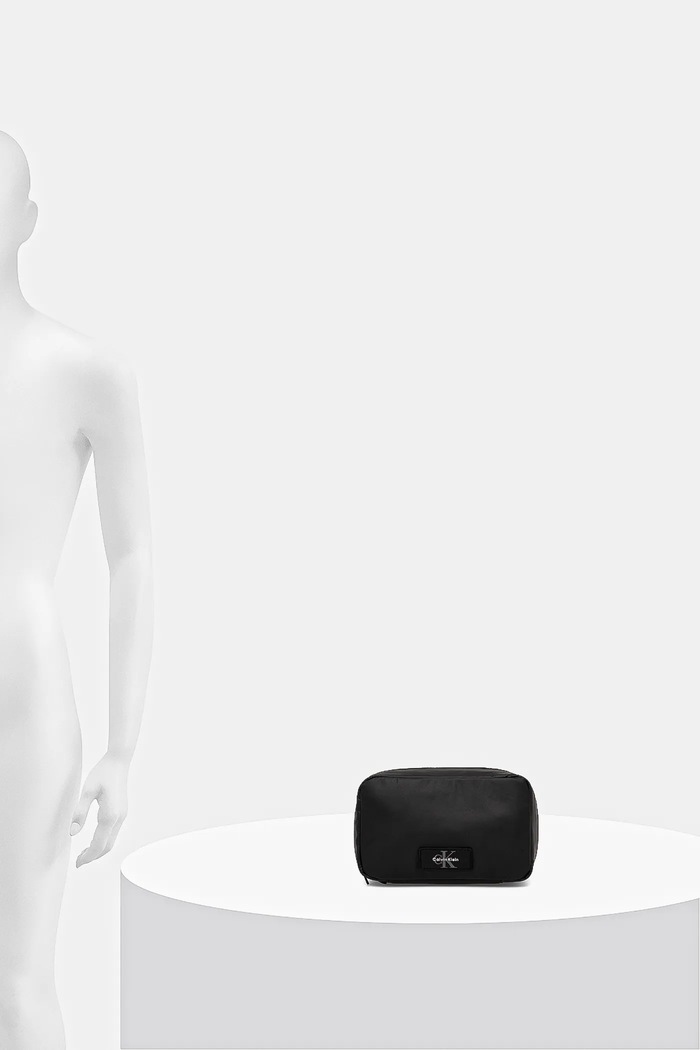 Νεσεσέρ καλλυντικών Calvin Klein LV04D1135G μαύρο