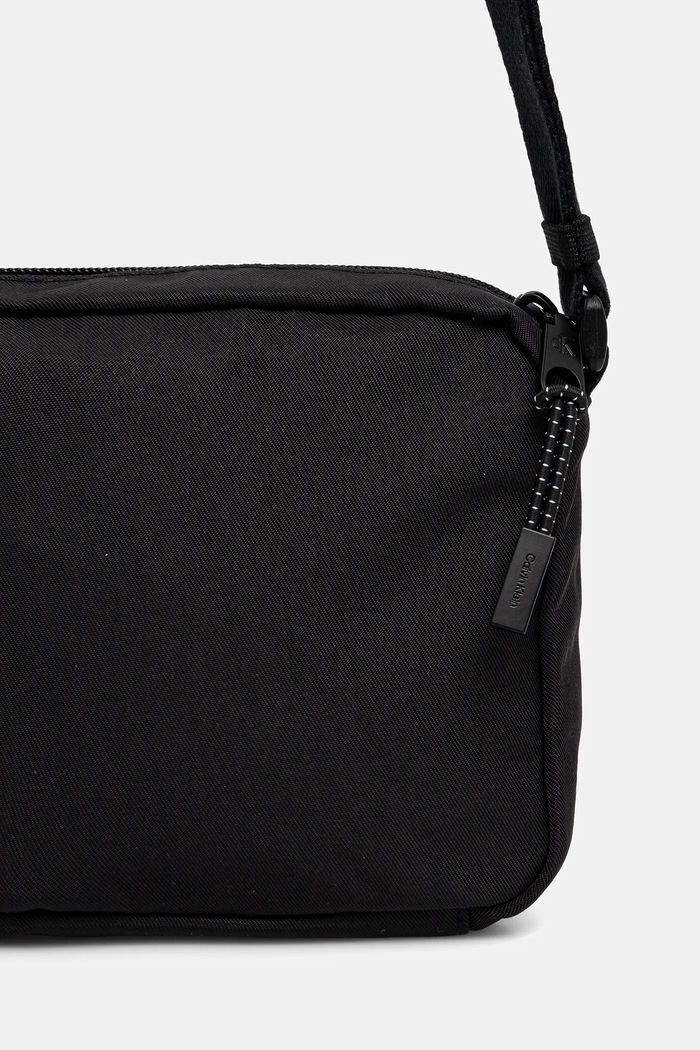 Kiegészítők Calvin Klein férfi válltáska LV04D3117G fekete