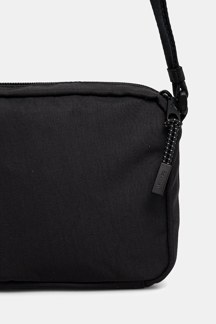 Kiegészítők Calvin Klein férfi válltáska LV04D3117G fekete