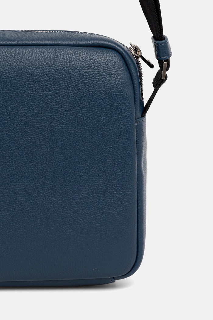 Accesorii Calvin Klein geantă mică pentru bărbați cu imitație de piele LV04D3160G albastru