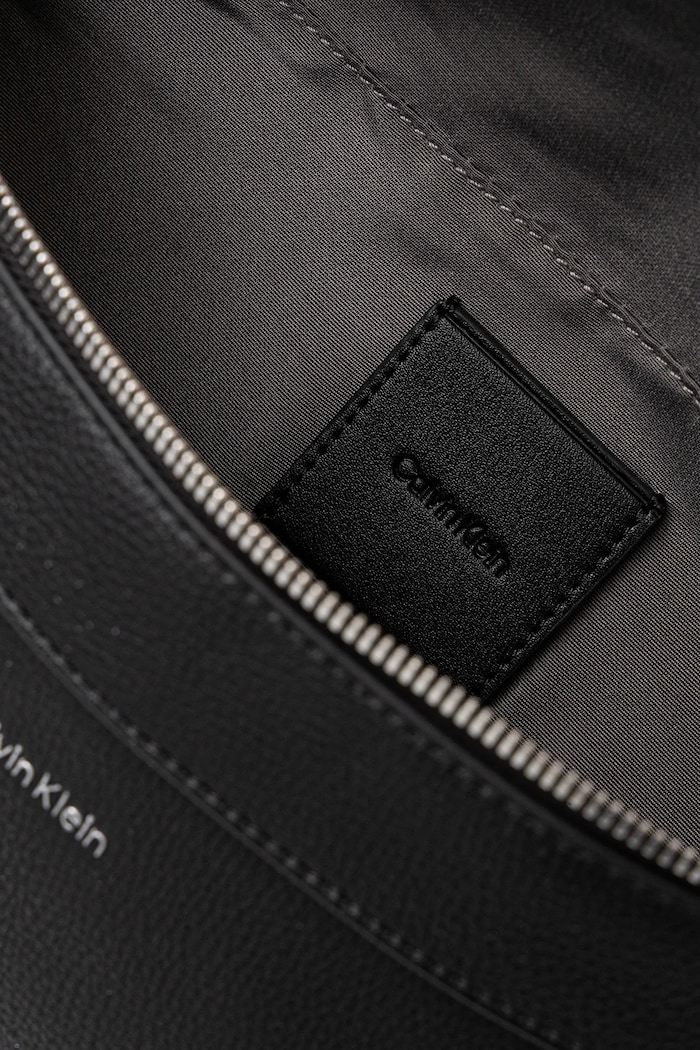 Calvin Klein nerka czarny LV04D3161G