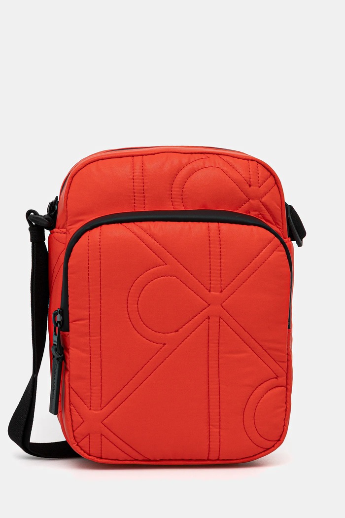 Calvin Klein saszetka nie mieści A4 czerwony LV04D3164G