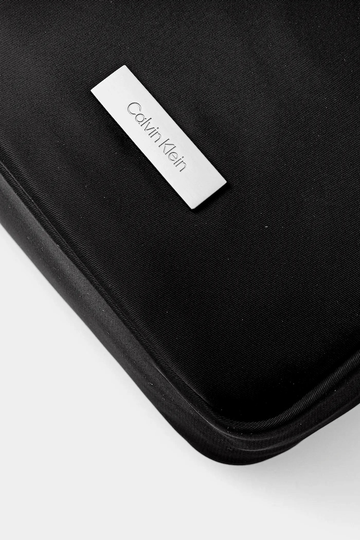 Torba Calvin Klein crna LV04D3180G