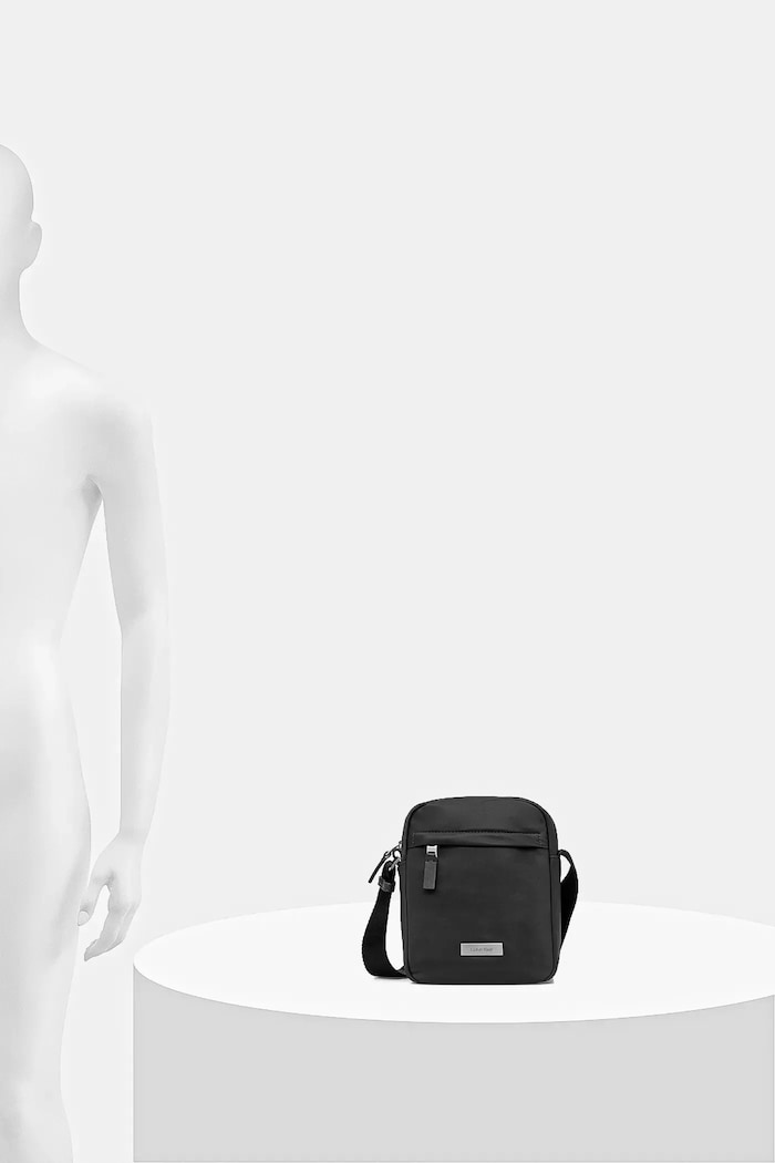 Torba Calvin Klein LV04D3180G crna