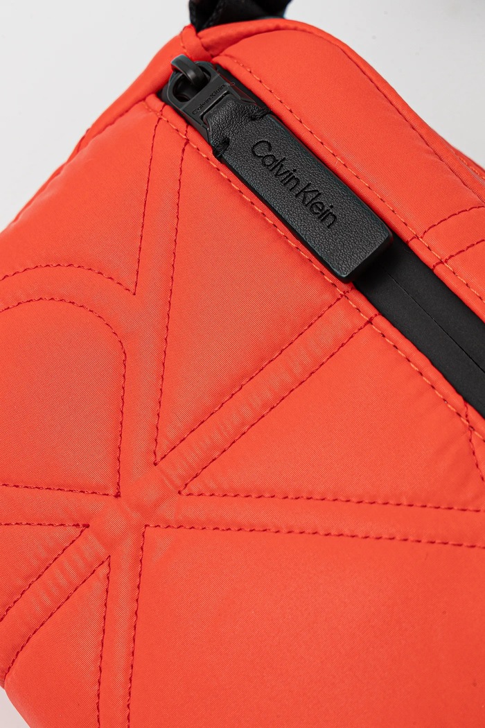 Σακίδιο Calvin Klein κόκκινο LV04D3192G