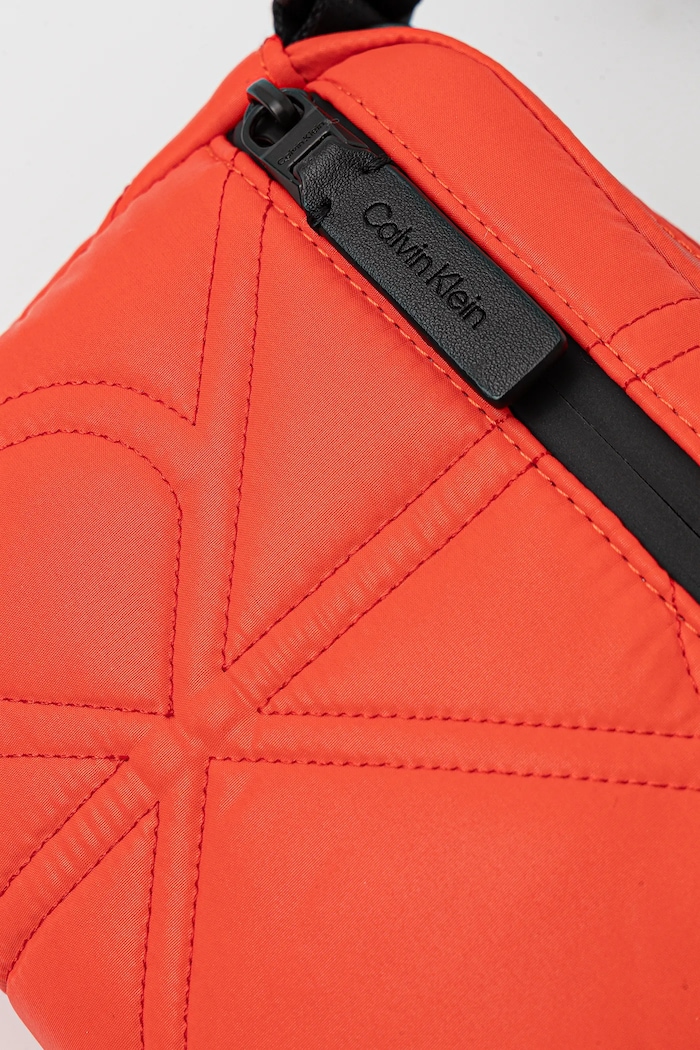 Σακίδιο Calvin Klein κόκκινο LV04D3192G