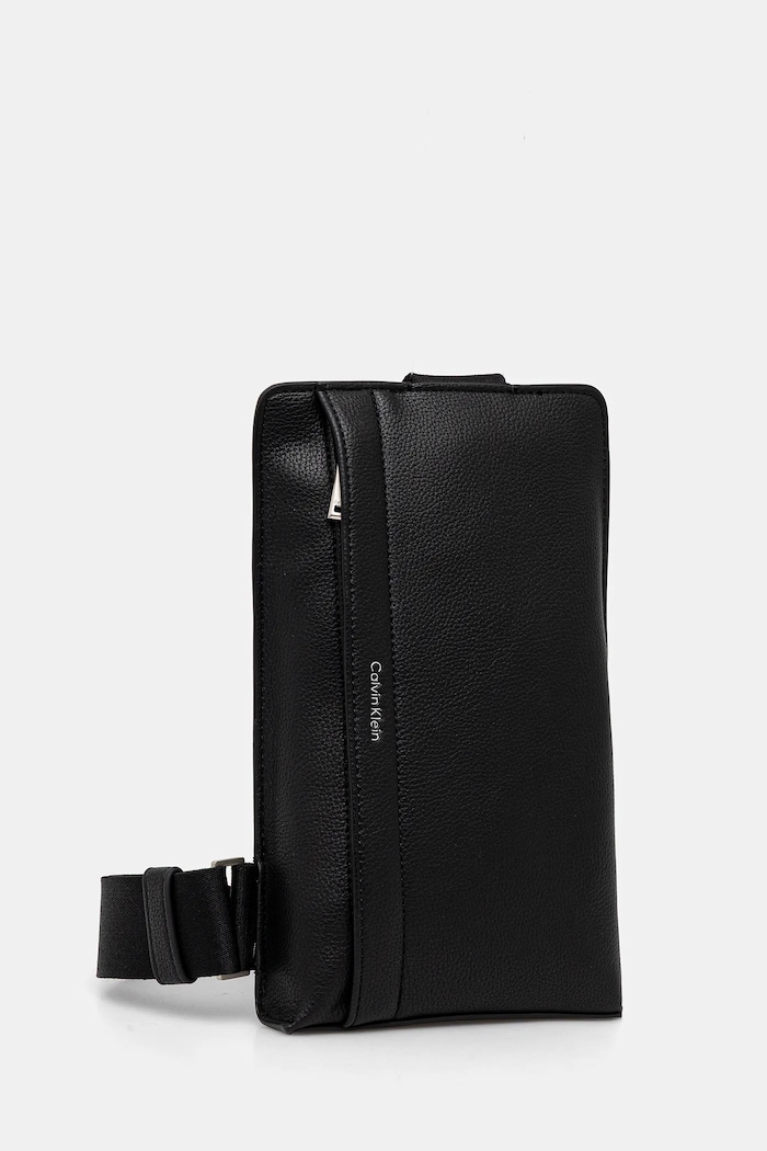 Calvin Klein Taštička Calvin Klein LV04D3271G černá AW25