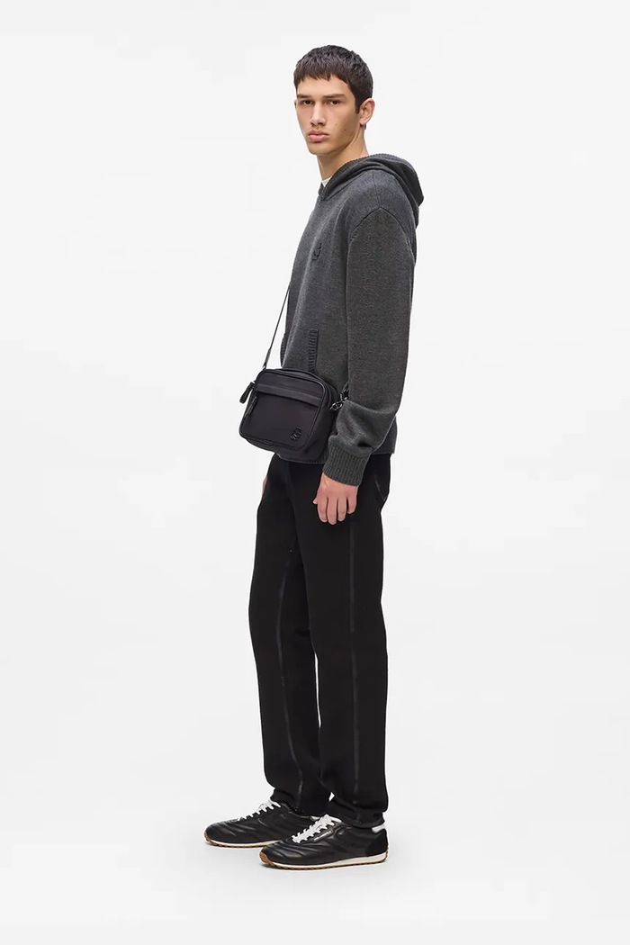 Karl Lagerfeld borsetă A4M30193 negru AA00
