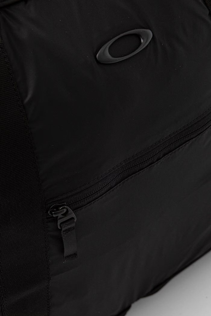 Oakley športová taška pánska čierna FOS901958