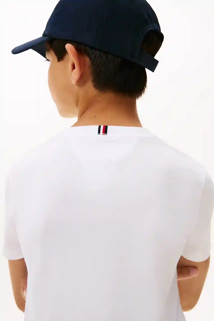 Момче Детска памучна тениска Tommy Hilfiger KB0KB06879.128.176.9BYA бял