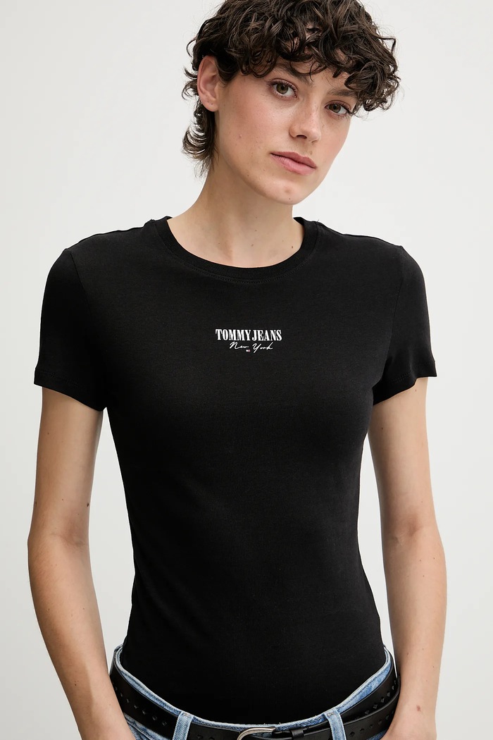 Ρούχα Μπλουζάκι Tommy Jeans DW0DW20913 μαύρο