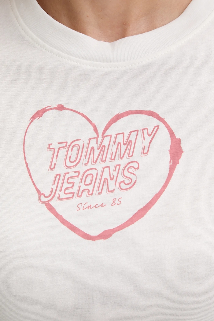 Bavlněné tričko Tommy Jeans bílá DW0DW21390