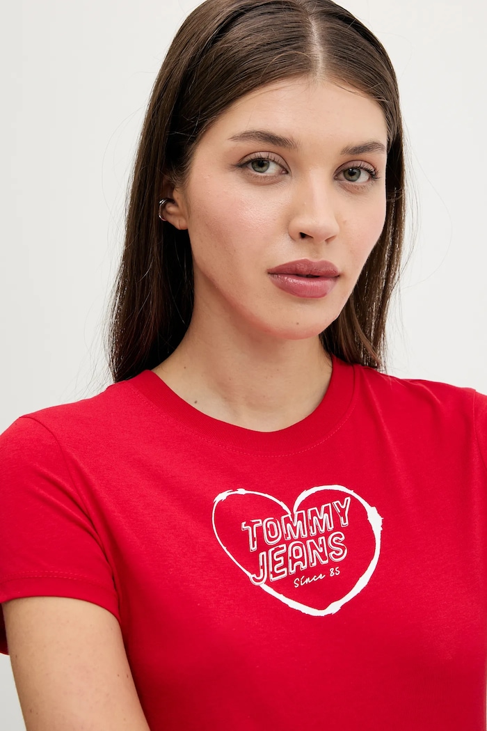 Bavlněné tričko Tommy Jeans červená DW0DW21390