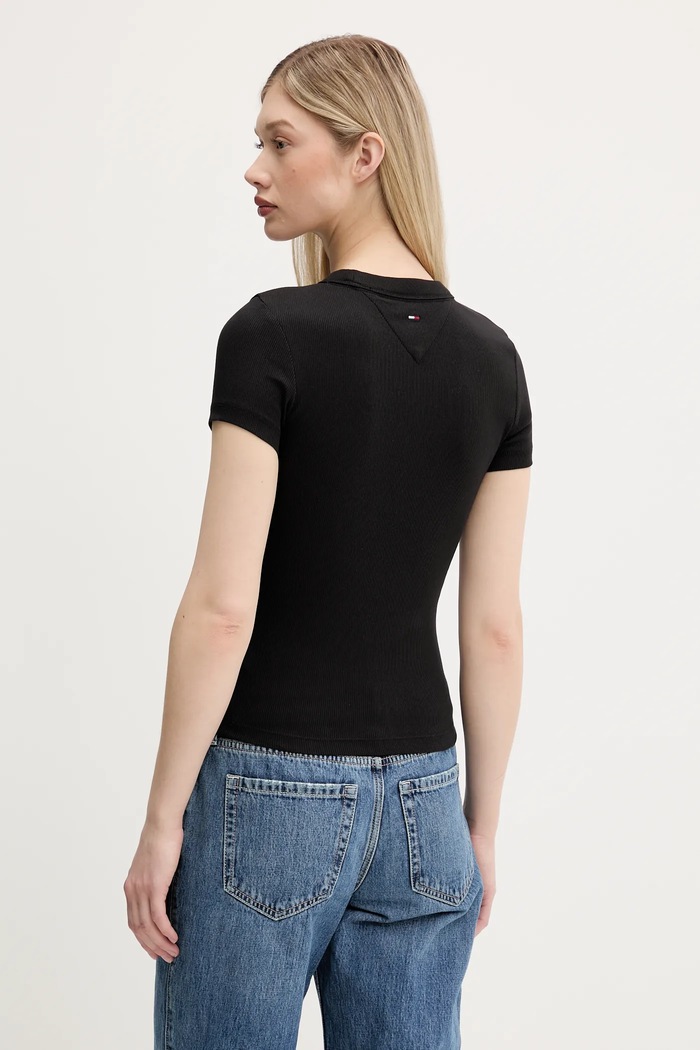 Ruházat Tommy Jeans t-shirt DW0DW21402 fekete