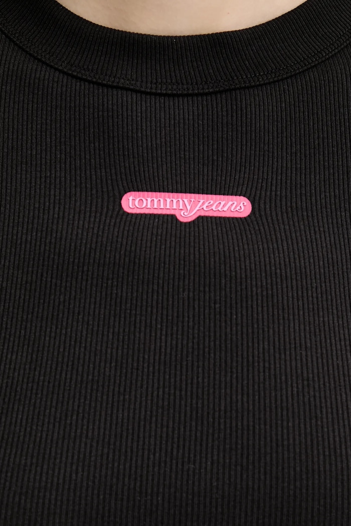 Tommy Jeans t-shirt fekete DW0DW21402