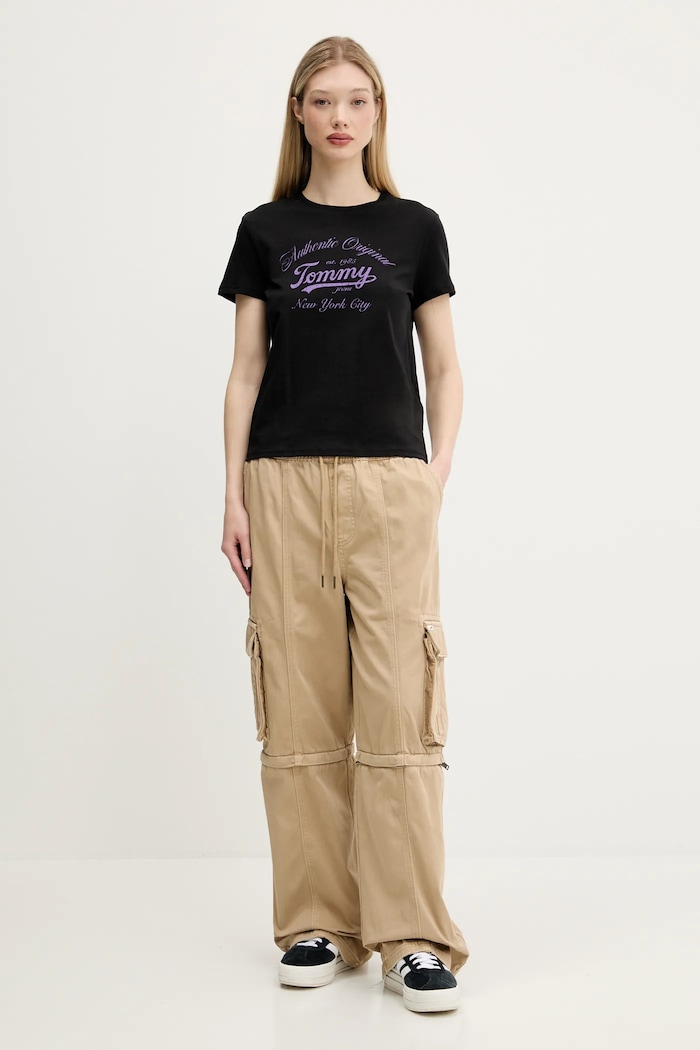 Тениска Tommy Jeans DW0DW21404 черен AW25