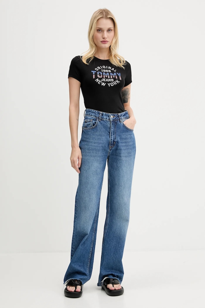 Majica kratkih rukava Tommy Jeans DW0DW21421 crna AW25