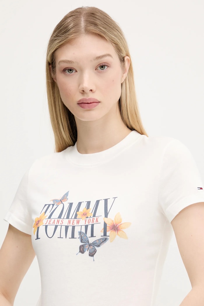 Βαμβακερό μπλουζάκι Tommy Jeans εμπριμέ μπεζ DW0DW21340