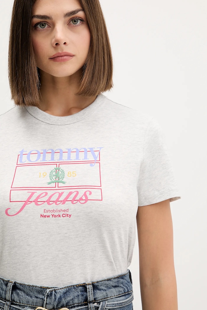 Памучна тениска Tommy Jeans сив DW0DW21533
