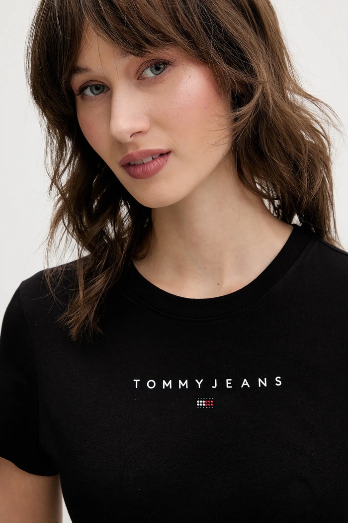 Bavlněné tričko Tommy Jeans černá DW0DW21550