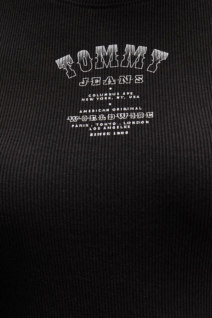 Tričko Tommy Jeans DW0DW21584 čierna